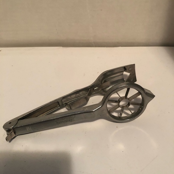 Vintage Westmark Stainless Steel egg cuter. Good shape. Easy to use. Collectible - Picture 1 of 10